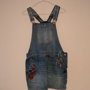 Denim jumper with embroidered flowers